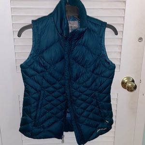 Eddie Bauer puffer vest